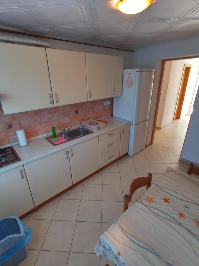 Apartment Mara Анкаран Екстер'єр фото