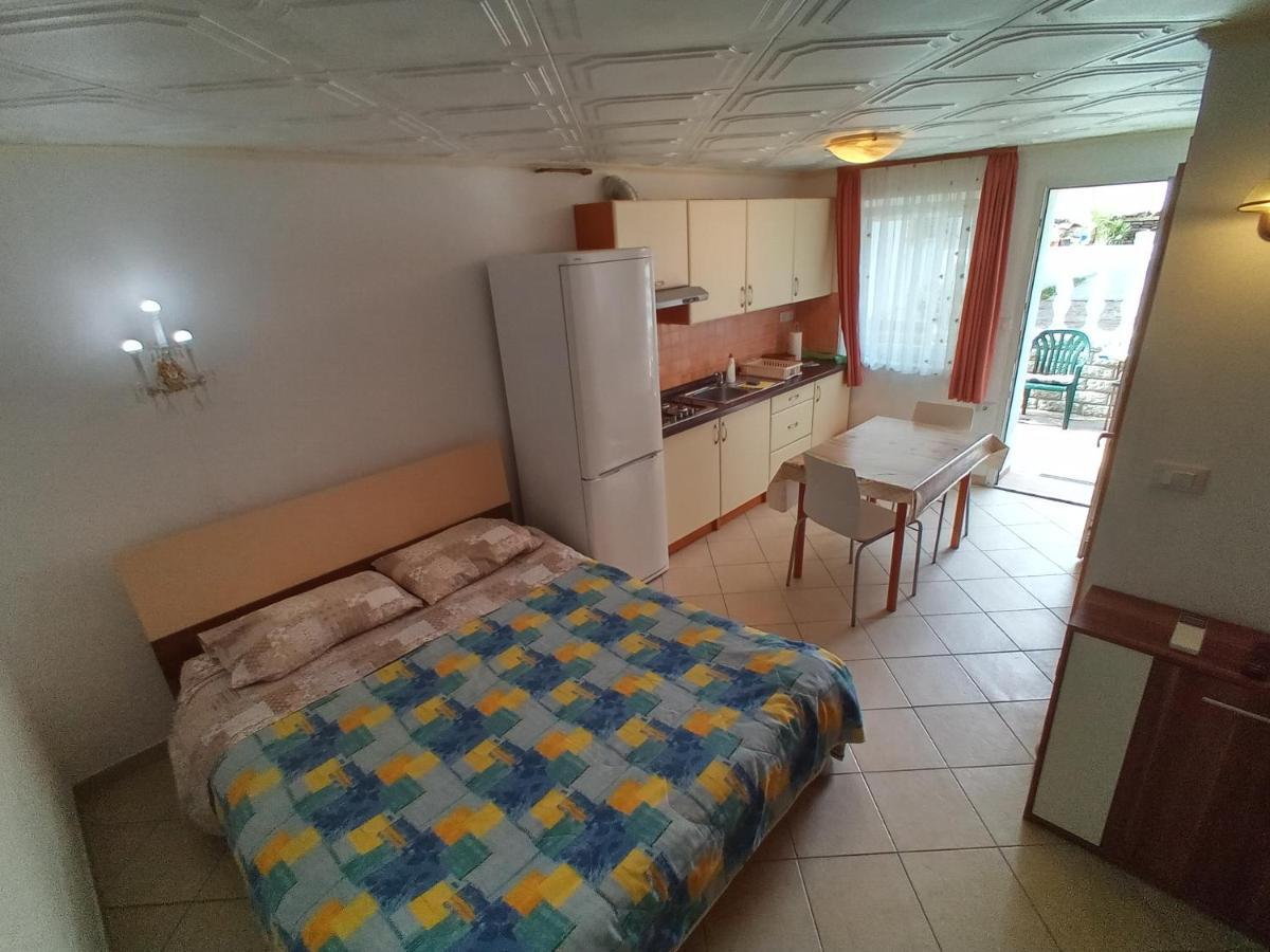Apartment Mara Анкаран Екстер'єр фото